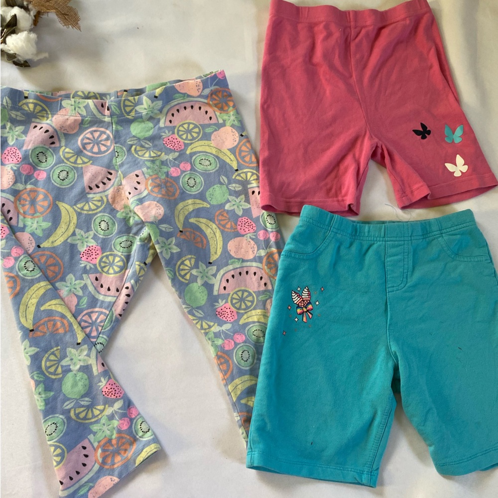 lot of 3 pieces girls pants and capris size 10-12